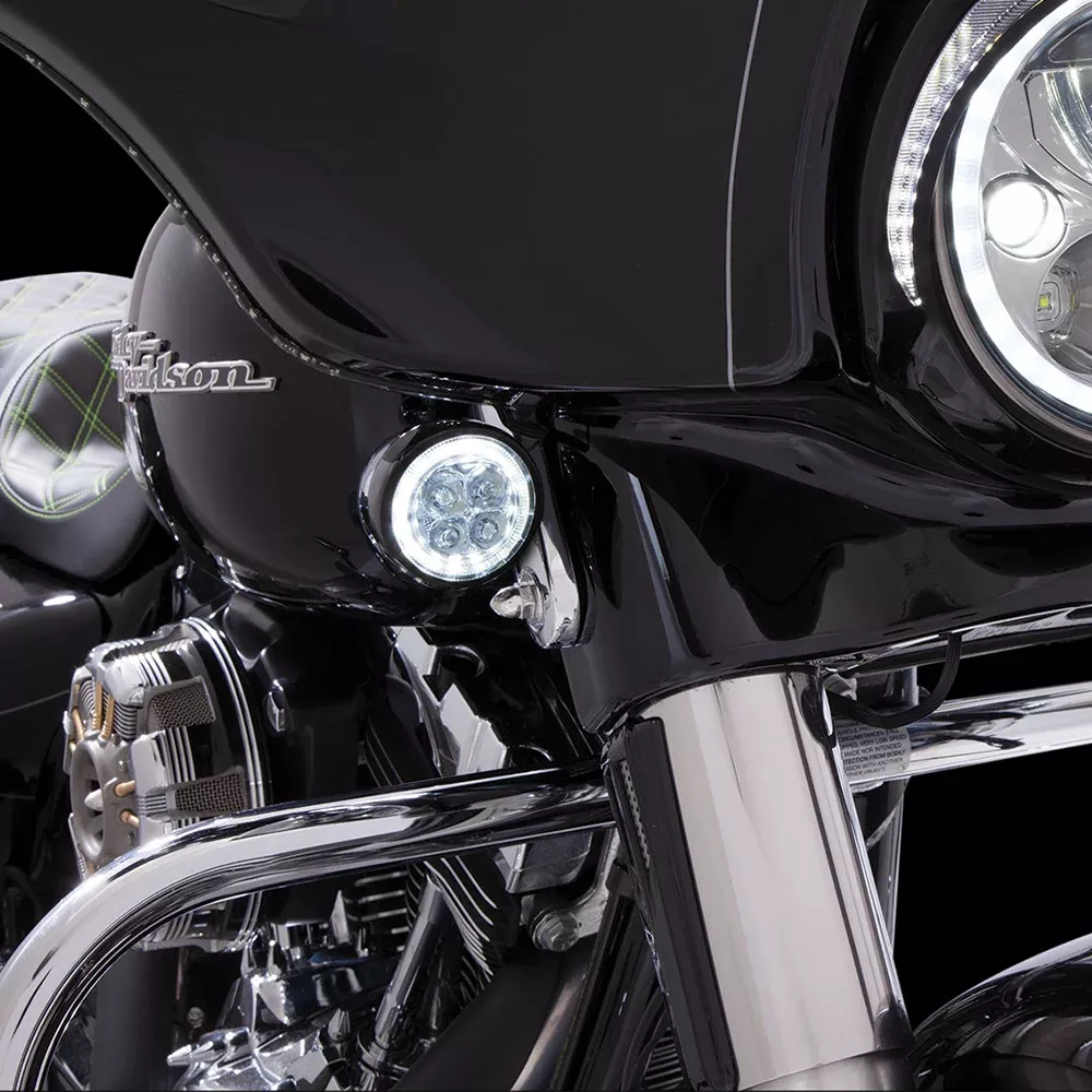 Ciro Fang LED (Dual Filament) Signal Light Inserts for Harley-Chrome or Black