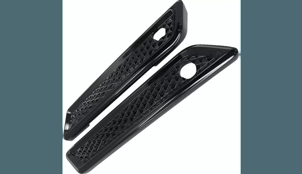 Covingtons Diamondback Saddlebag Hinge Covers for '14-23 Harley Davidson Touring - Black (Sold in Pairs)