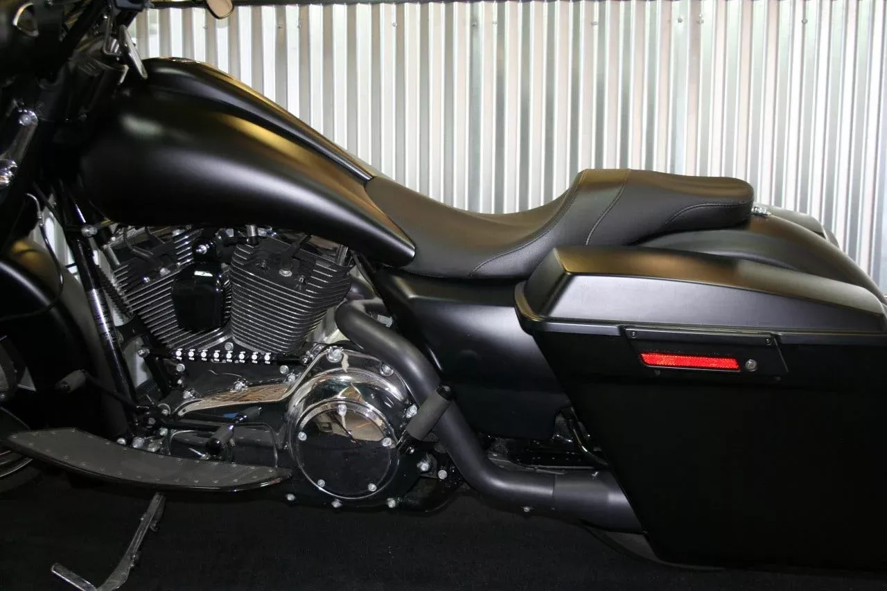 Danny Gray Weekday 2-Up Seat for Paul Yaffe Stretched Tank 08+ for Harley FLH