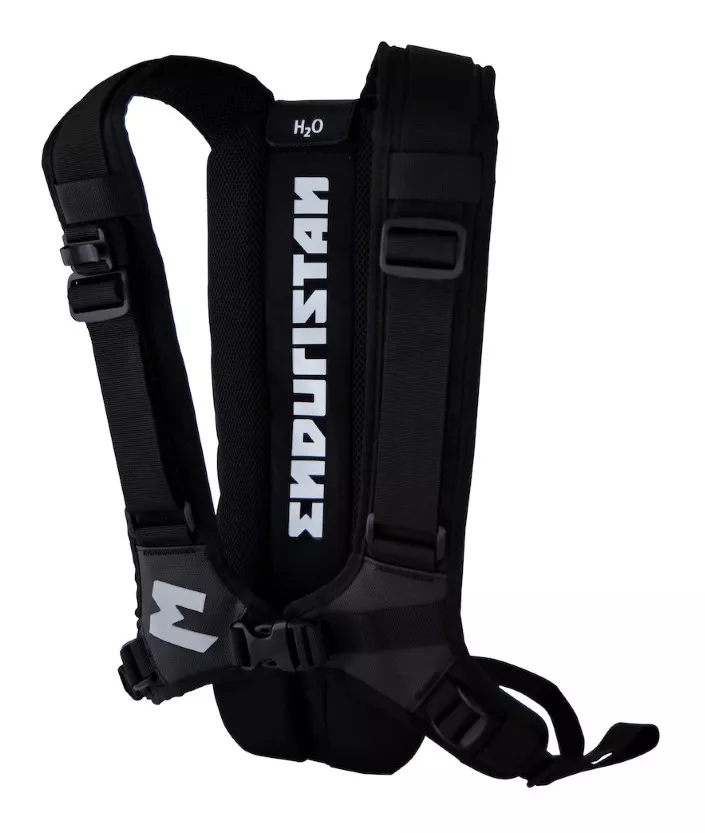 Enduristan Lyndon's Hurrican Hydration Harness