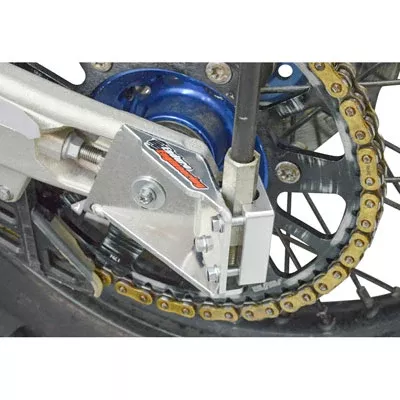 Enduro Engineering Quick Release Axle Mounted Flag Mount