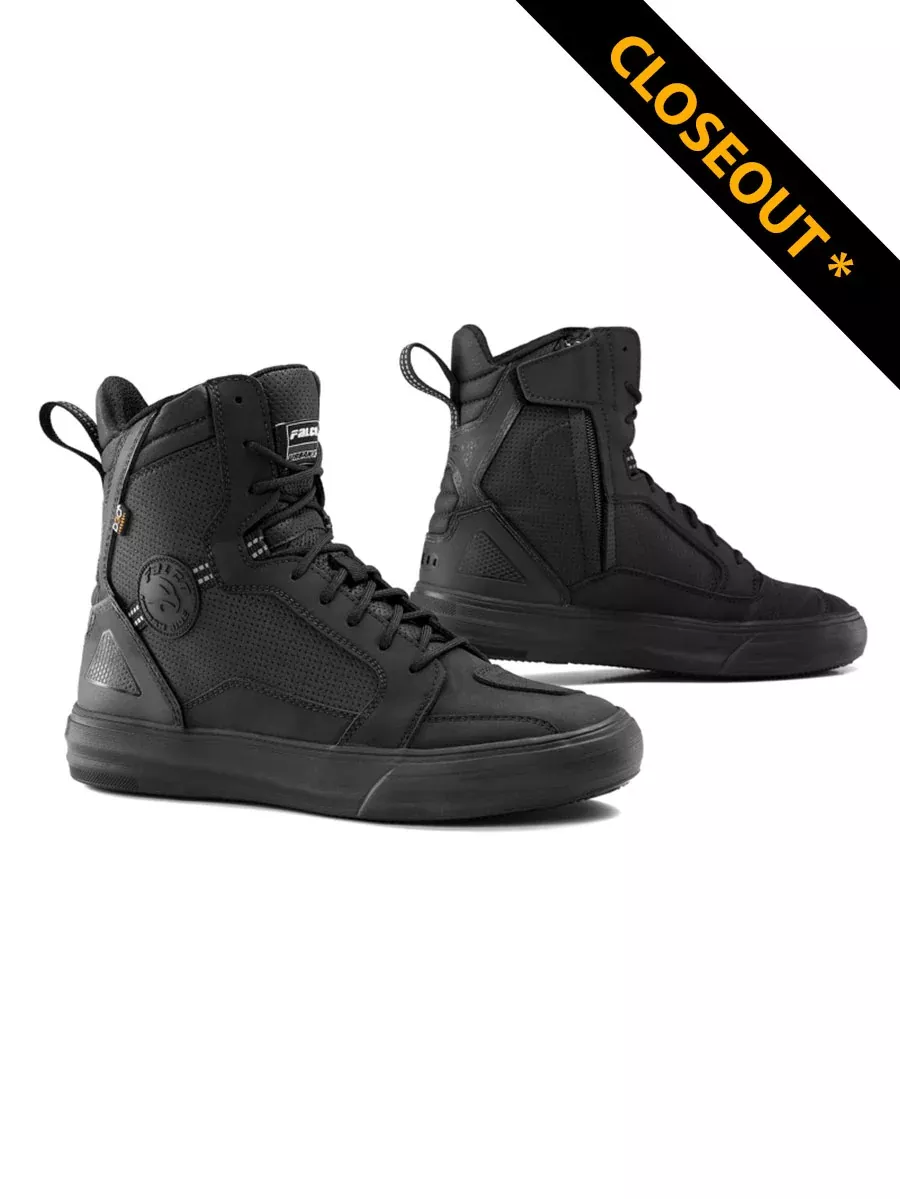 Falco Chaser Boots