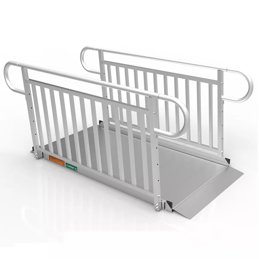 GATEWAY 3G Ramp with Vertical Picket Handrails