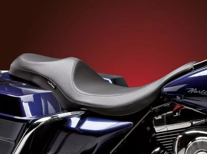 Le Pera LH-817 Smooth Vinyl Villain 2-Up Seat Harley Electra Road Glide 02-07