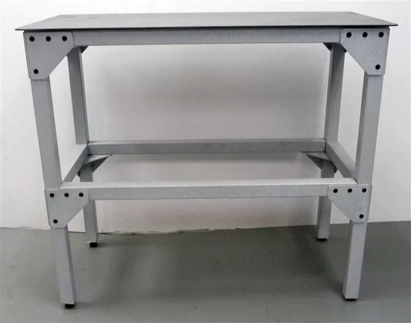 ROCK SOLID Work Bench Medium