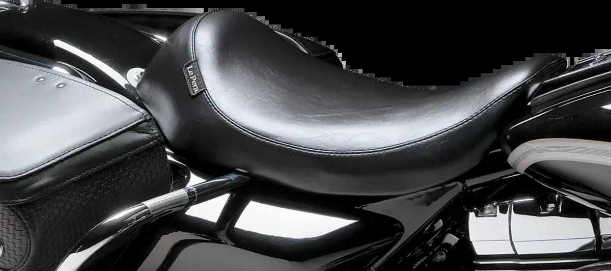 Silhouette Solo Seat - Smooth - Black - FLH '02-'07