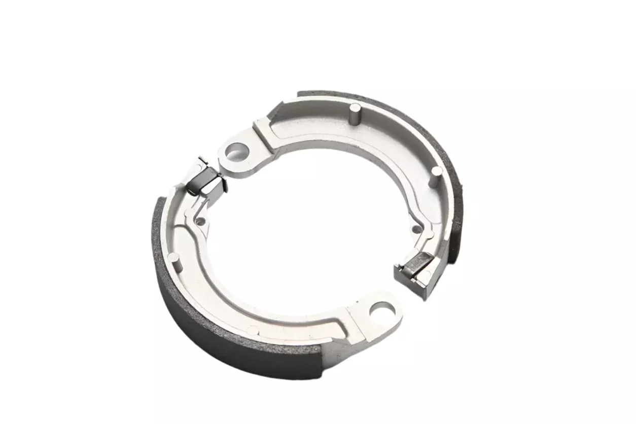Single Pin Brake Shoes (Rear); 8" Vespas