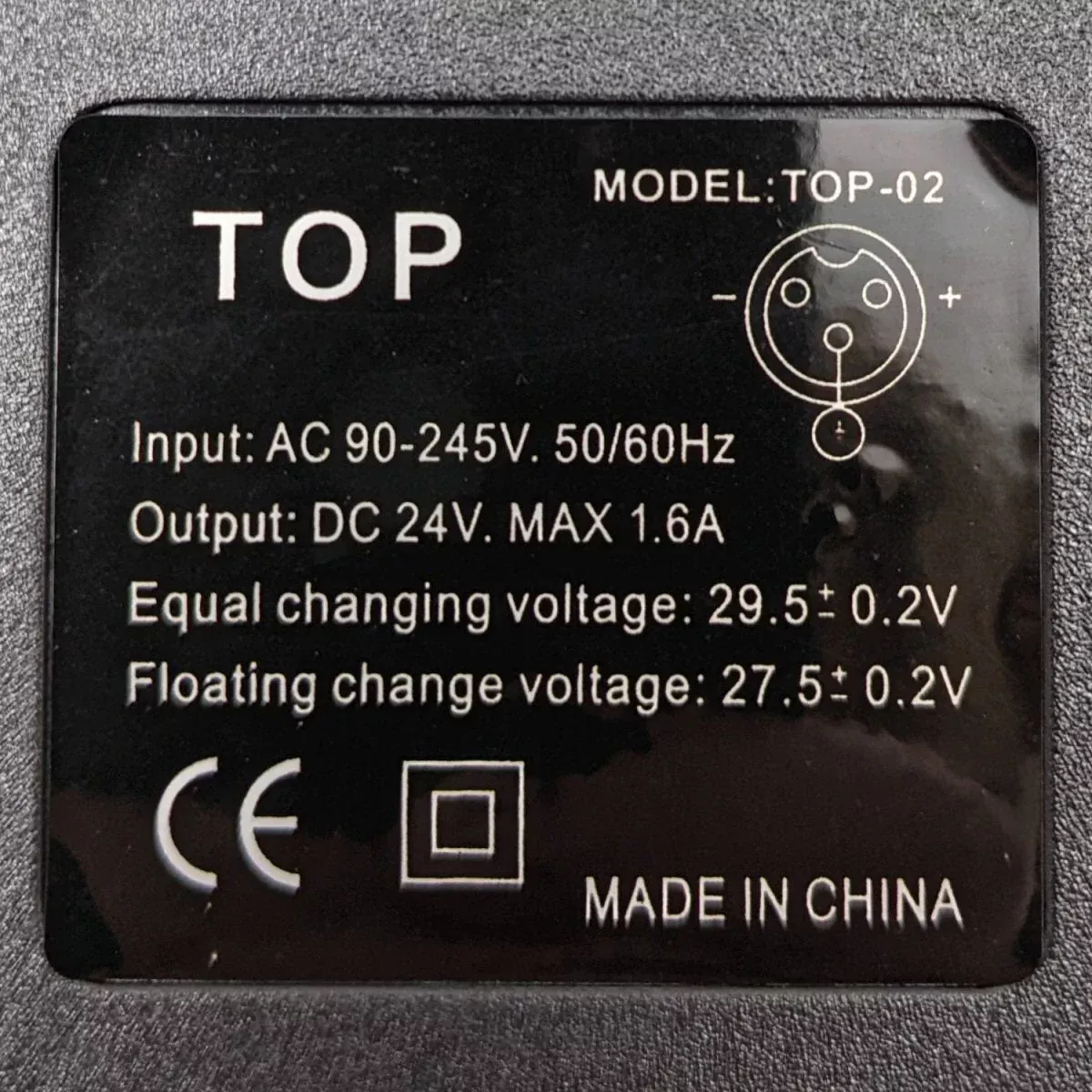 Universal Parts 24V, 1.6-2A Electric Battery Charger